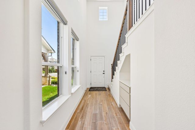 17307 Hattie TRCE, Austin, TX 78738