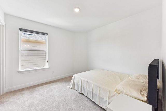 17307 Hattie TRCE, Austin, TX 78738