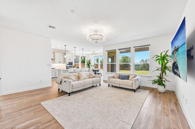 17307 Hattie TRCE, Austin, TX 78738