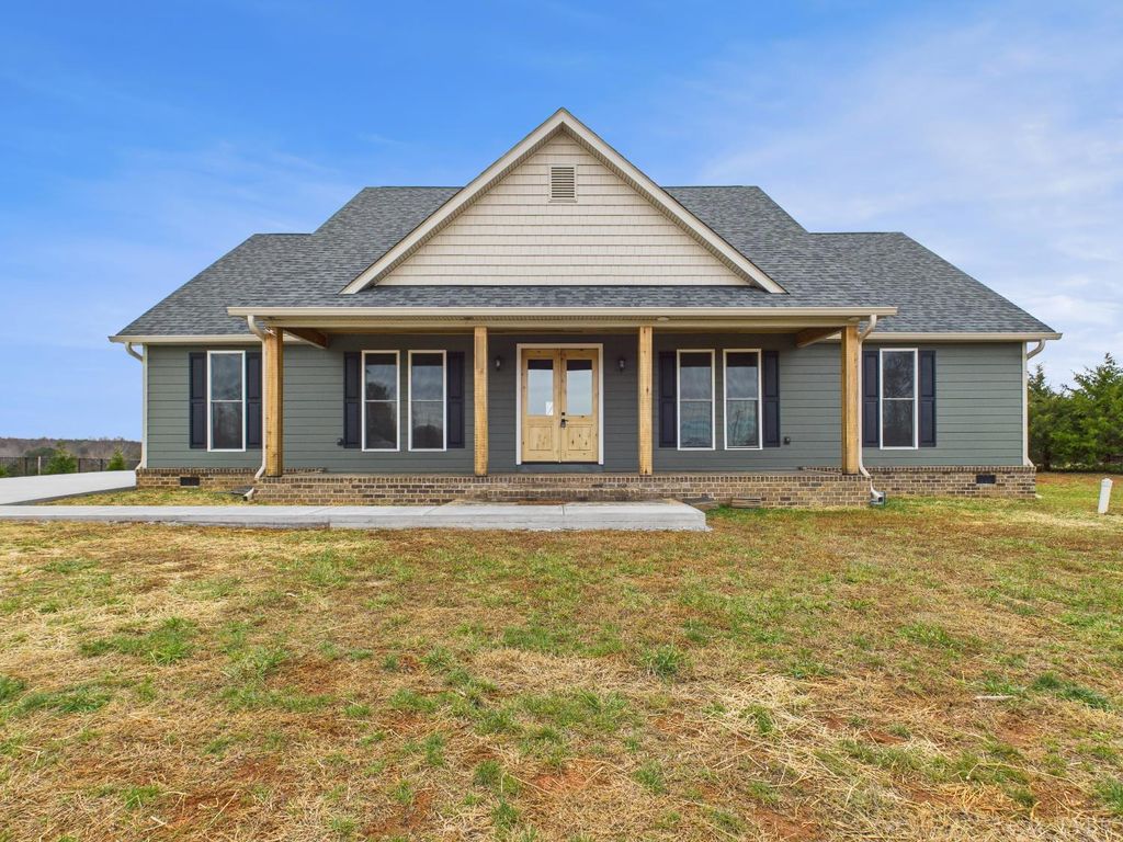 4615 Everett Road, Forest, VA 24551