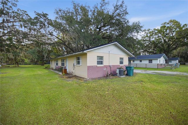 421 NE 26TH COURT, Ocala, FL 34470