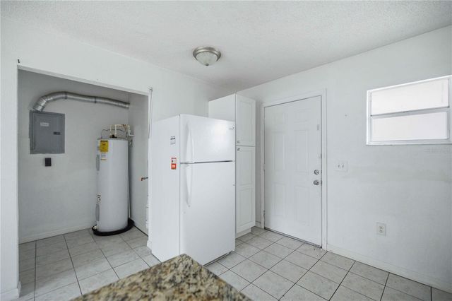 421 NE 26TH COURT, Ocala, FL 34470