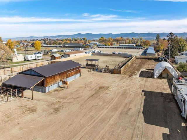 134 Daly Avenue, Hamilton, MT 59840