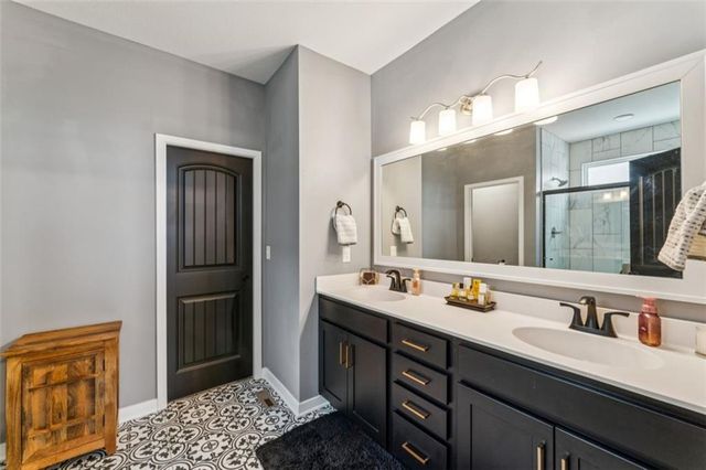 3728 NW Old Stagecoach Road, Kansas City, MO 64154