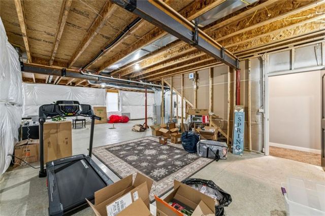 3728 NW Old Stagecoach Road, Kansas City, MO 64154