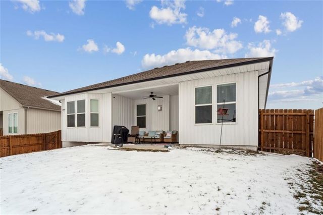 3728 NW Old Stagecoach Road, Kansas City, MO 64154