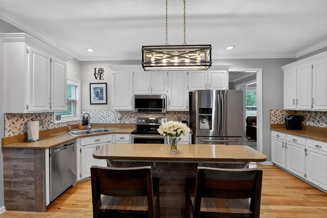 102 Kingfisher Court, Goose Creek, SC 29445