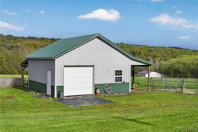1024 North Road, Tully, NY 13159