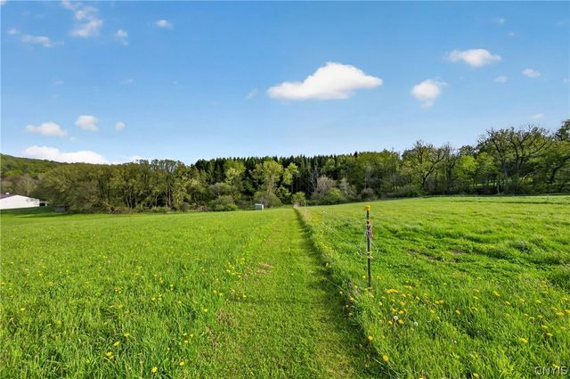1024 North Road, Tully, NY 13159