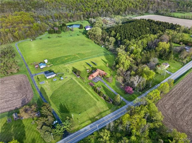 1024 North Road, Tully, NY 13159