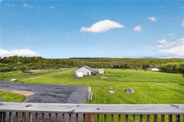 1024 North Road, Tully, NY 13159