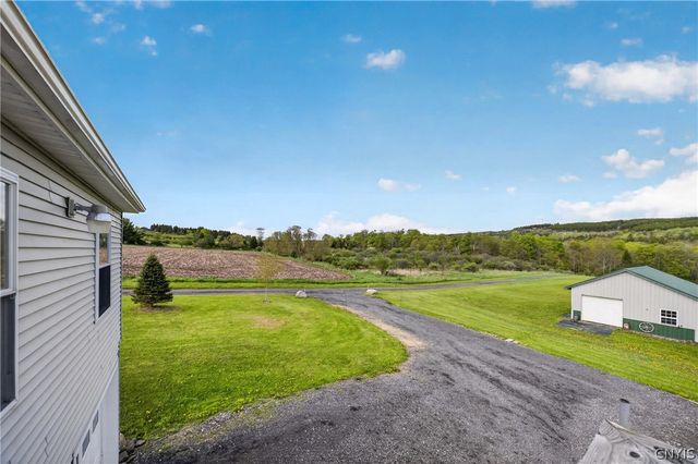 1024 North Road, Tully, NY 13159