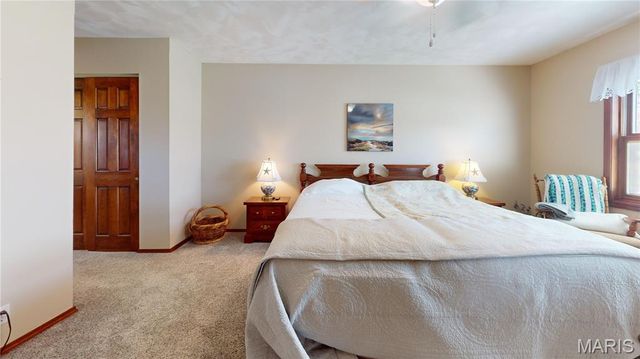 447 Redwood Drive, Farmington, MO 63640