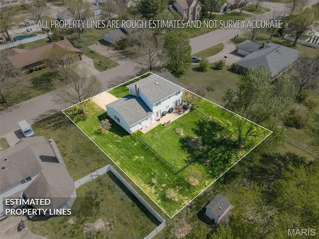 447 Redwood Drive, Farmington, MO 63640