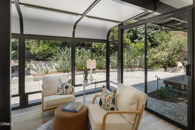 3271 New York Drive, Pasadena, CA 91107