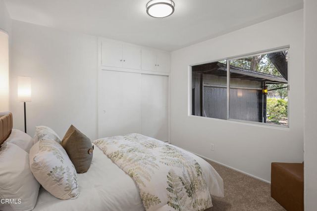 3271 New York Drive, Pasadena, CA 91107