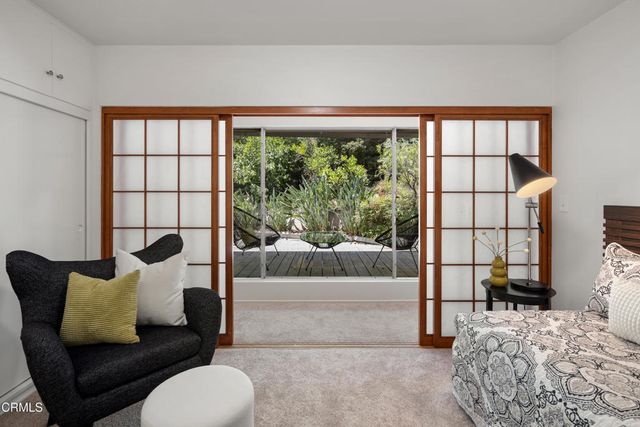 3271 New York Drive, Pasadena, CA 91107
