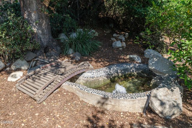 3271 New York Drive, Pasadena, CA 91107
