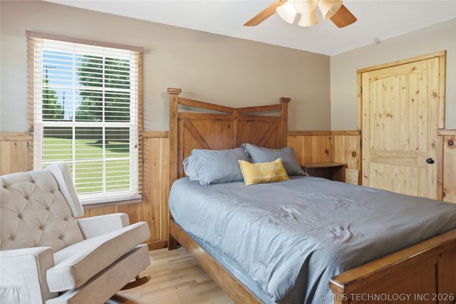 809 N K Street, Quinton, OK 74561