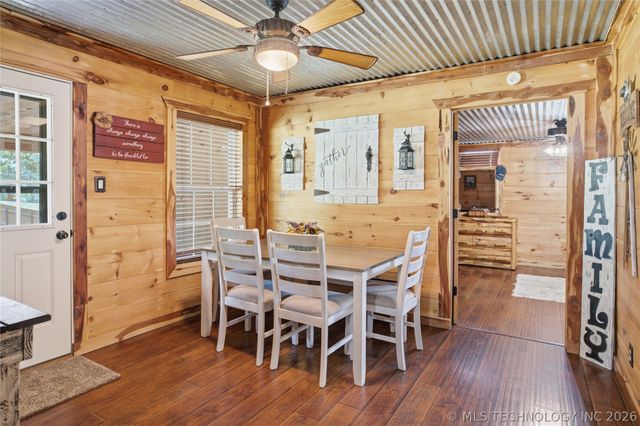 809 N K Street, Quinton, OK 74561