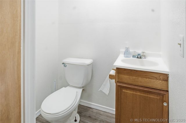 809 N K Street, Quinton, OK 74561
