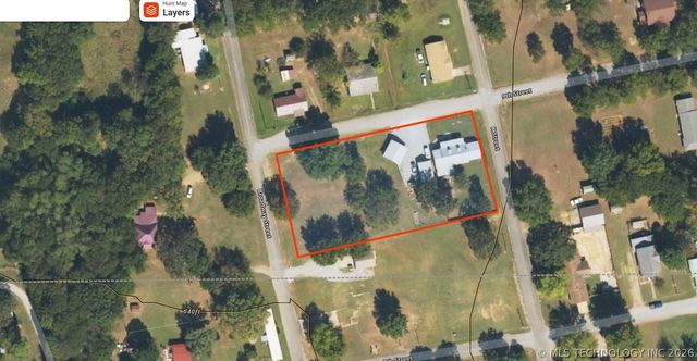 809 N K Street, Quinton, OK 74561