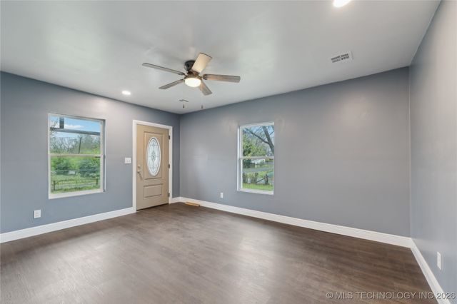 825 S L Street, Muskogee, OK 74403