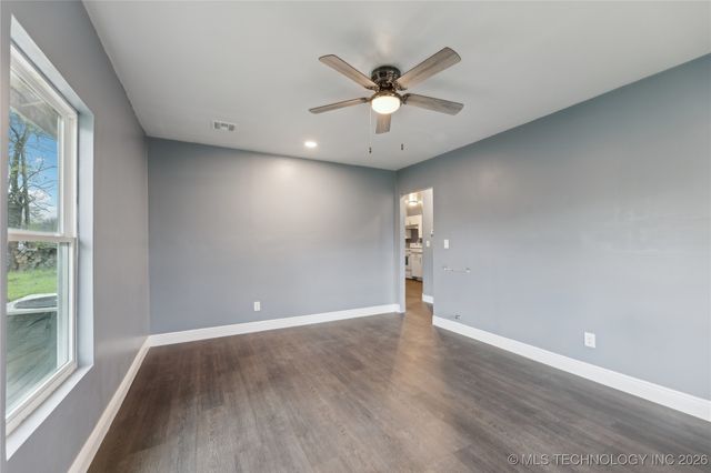 825 S L Street, Muskogee, OK 74403