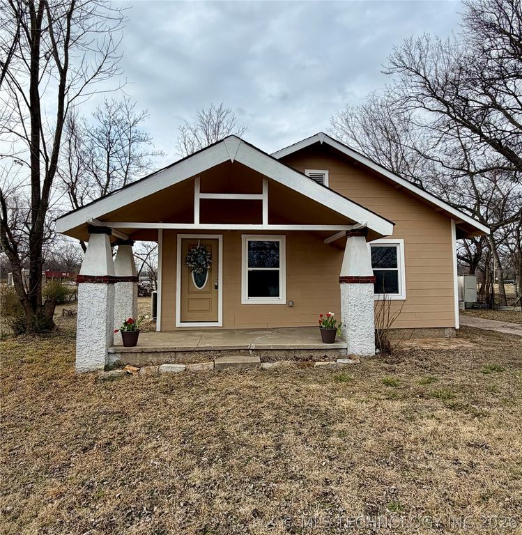 825 S L Street, Muskogee, OK 74403
