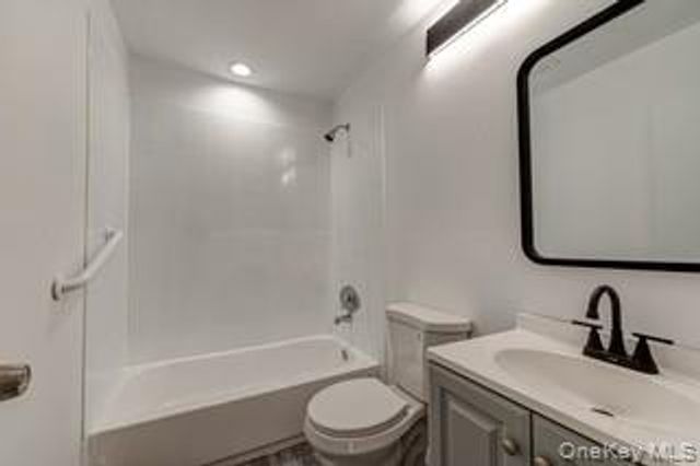 7 Candido Avenue S, Shirley, NY 11967