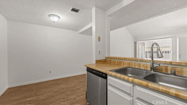 435 W 9th B1, Upland, CA 91786