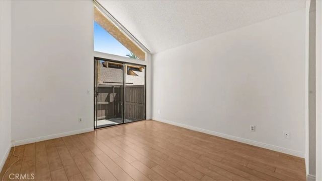 435 W 9th B1, Upland, CA 91786