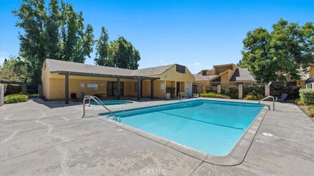 435 W 9th B1, Upland, CA 91786