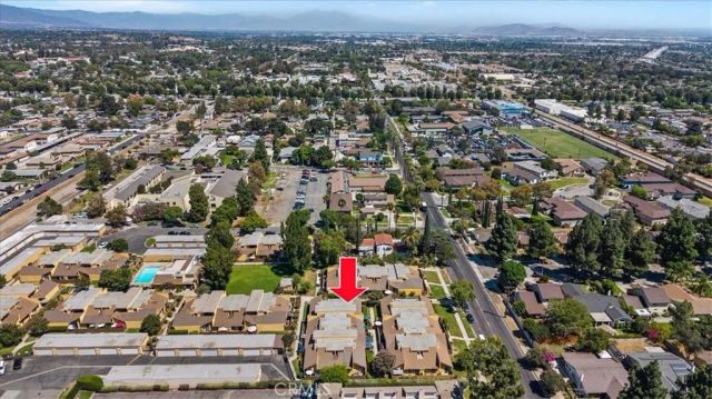 435 W 9th B1, Upland, CA 91786