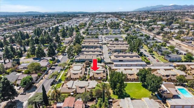435 W 9th B1, Upland, CA 91786