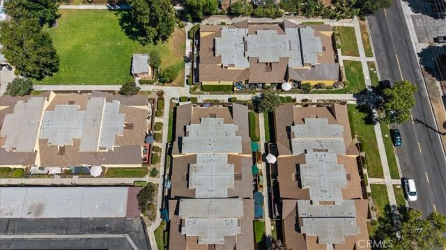 435 W 9th B1, Upland, CA 91786