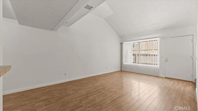 435 W 9th B1, Upland, CA 91786