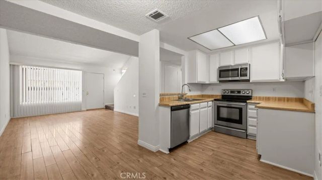435 W 9th B1, Upland, CA 91786