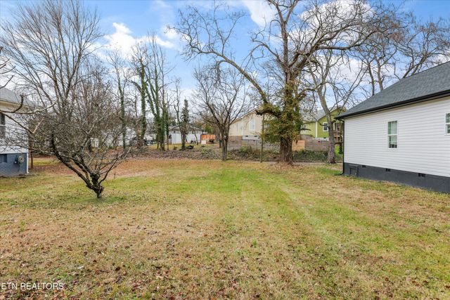 4133 Holston Drive, Knoxville, TN 37914