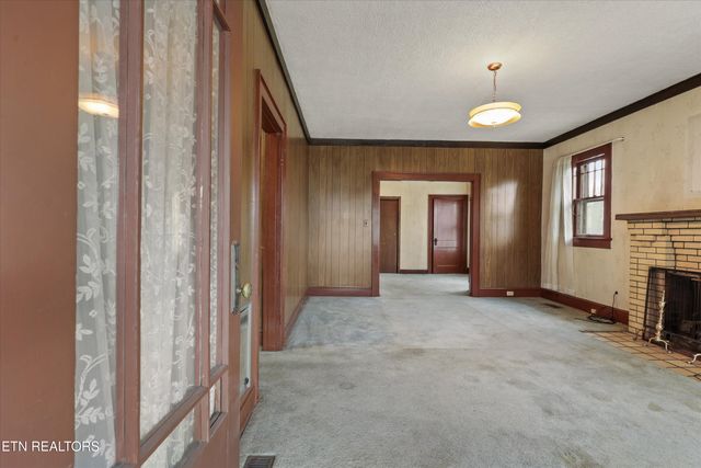 4133 Holston Drive, Knoxville, TN 37914