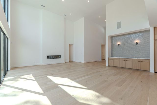 26 Squire Creek Way, The Woodlands, TX 77389