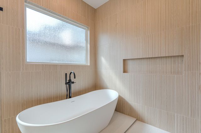 26 Squire Creek Way, The Woodlands, TX 77389