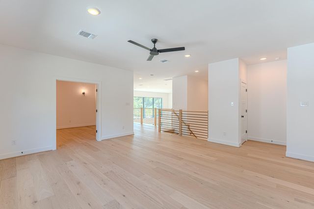 26 Squire Creek Way, The Woodlands, TX 77389