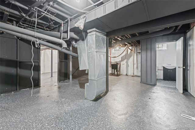 20296 Waltham Street, Detroit, MI 48205