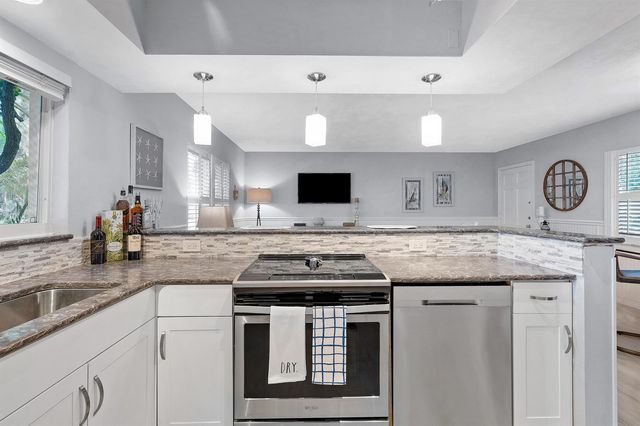 1030 Langer Way 5, Delray Beach, FL 33483