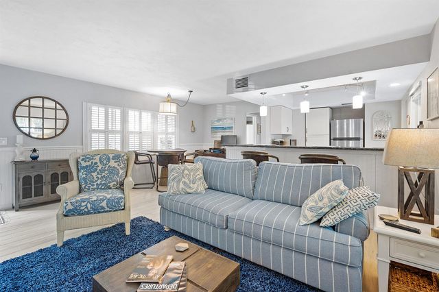 1030 Langer Way 5, Delray Beach, FL 33483