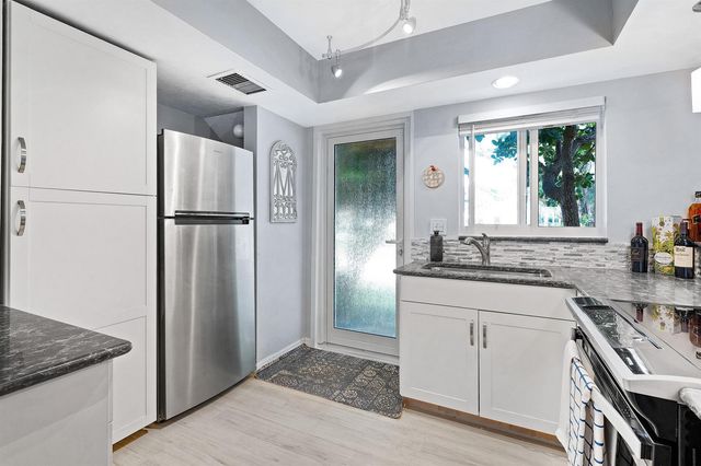 1030 Langer Way 5, Delray Beach, FL 33483