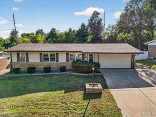 2413 Charwood Street, St Charles, MO 63301