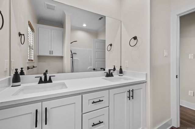 877 Millers Glen, Sherwood, AR 72120