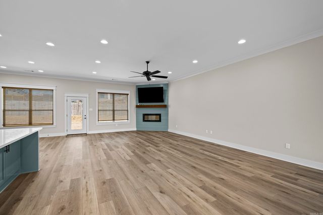 877 Millers Glen, Sherwood, AR 72120